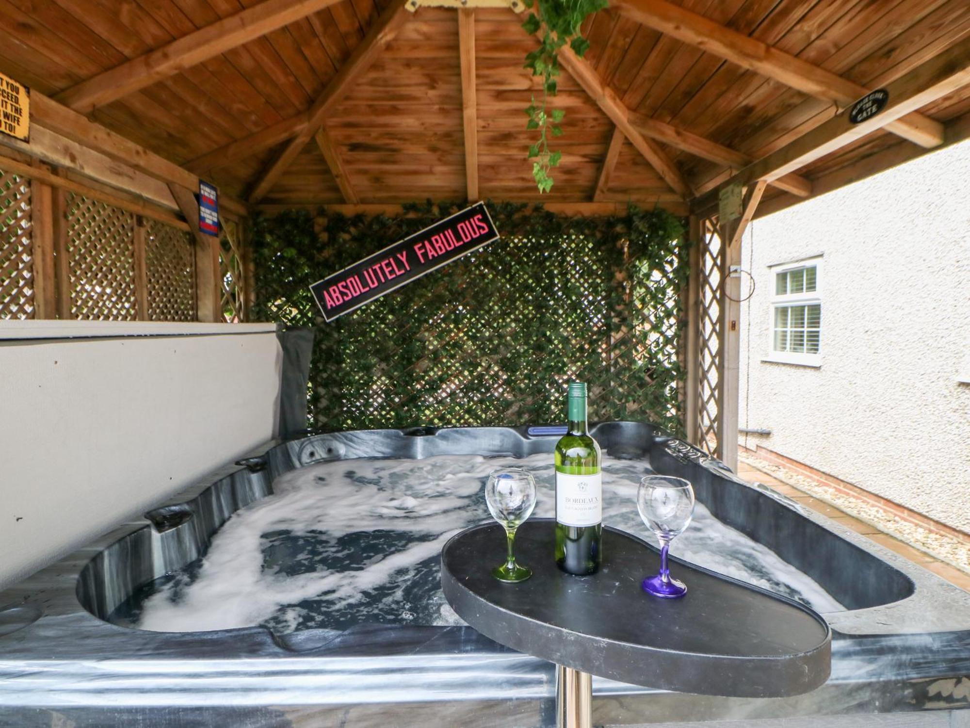 The Barn Villa นอร์ทอัลเลอร์ทัน ภายนอก รูปภาพ