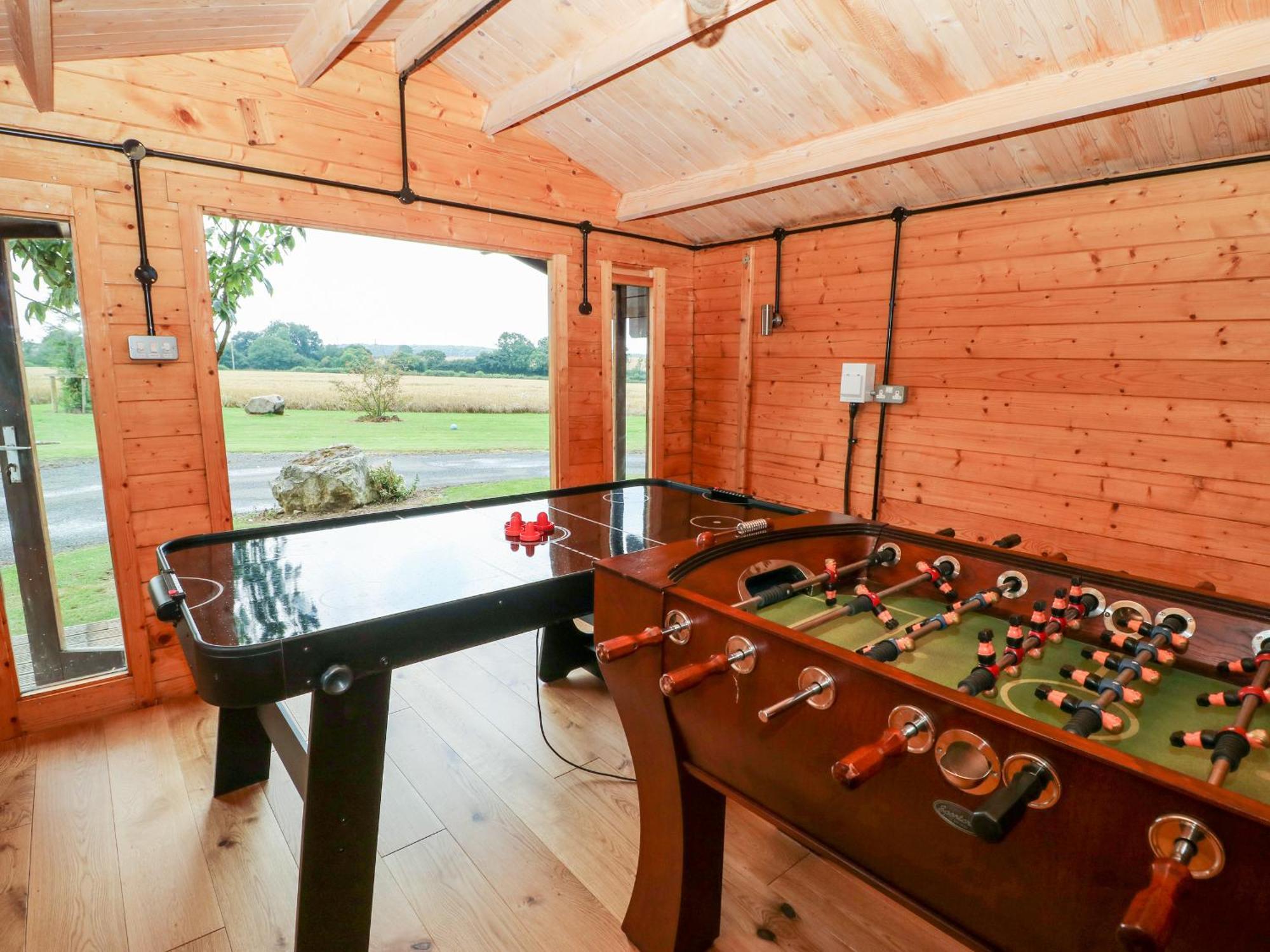 The Barn Villa นอร์ทอัลเลอร์ทัน ภายนอก รูปภาพ