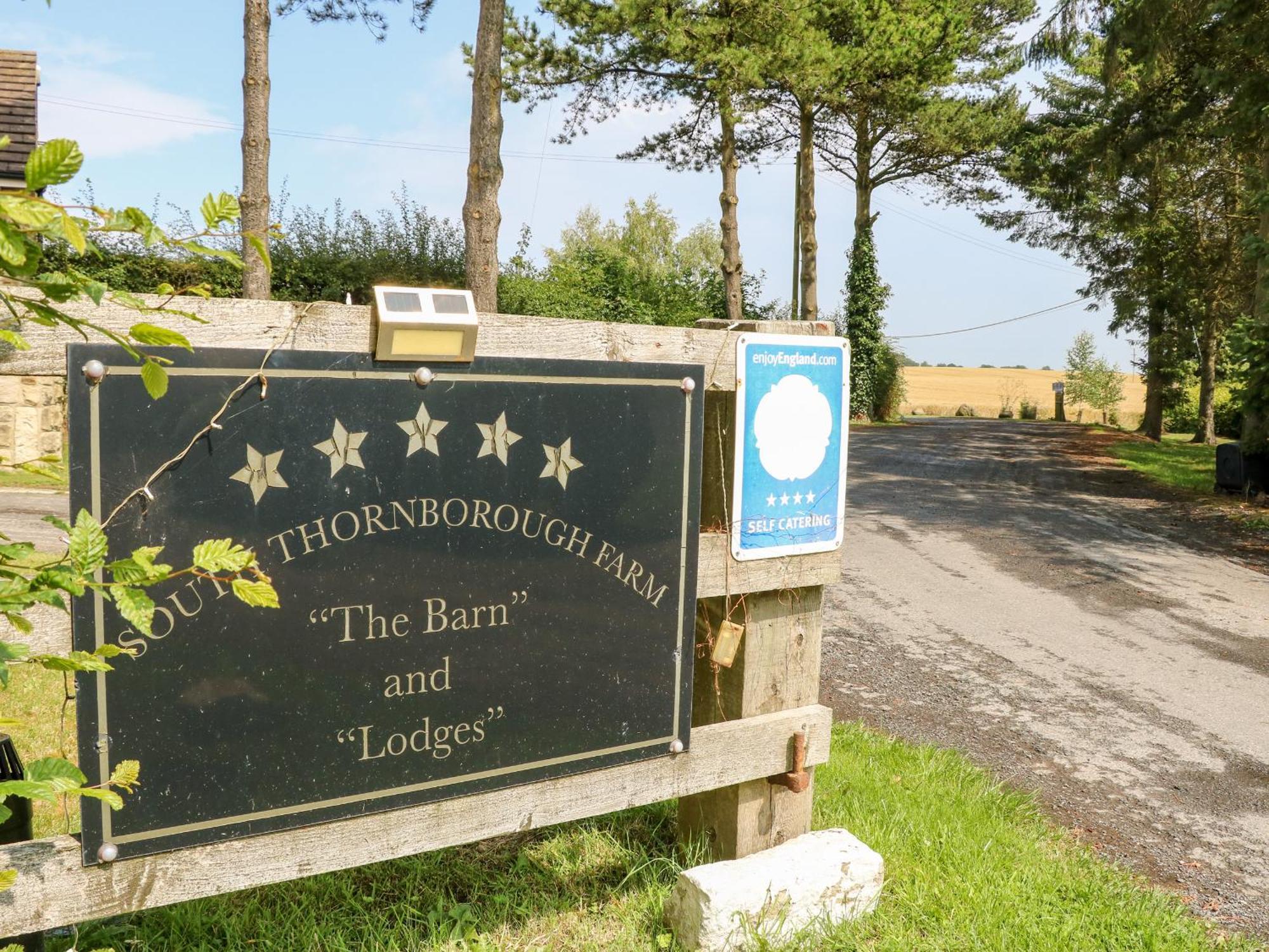 The Barn Villa นอร์ทอัลเลอร์ทัน ภายนอก รูปภาพ